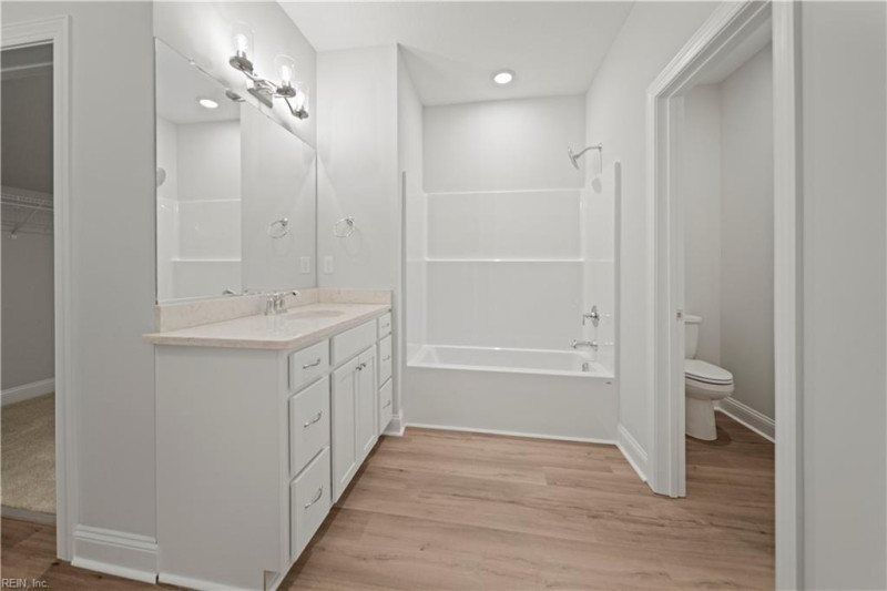 Photo 34 of 38 residential for sale in Chesapeake virginia