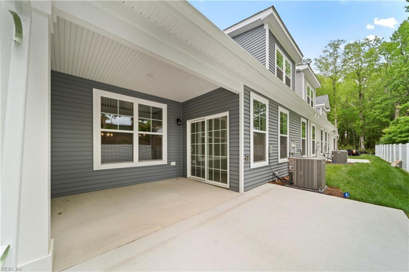 Photo 37 of 38 residential for sale in Chesapeake virginia