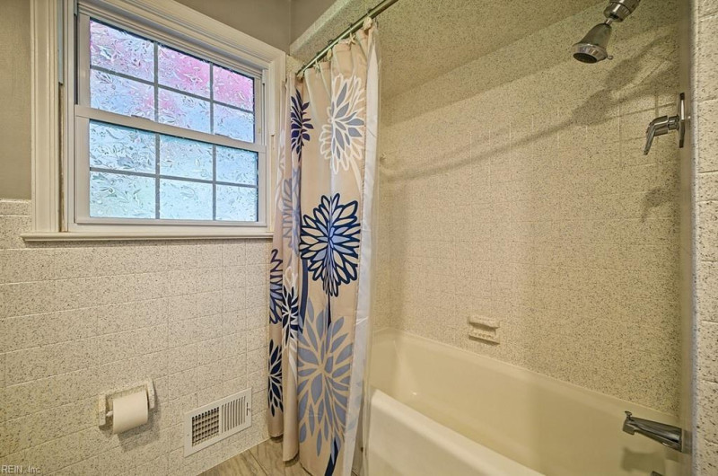 Photo 36 of 50 residential for sale in Virginia Beach virginia Photo 36 of 50 residential for sale in Virginia Beach virginia