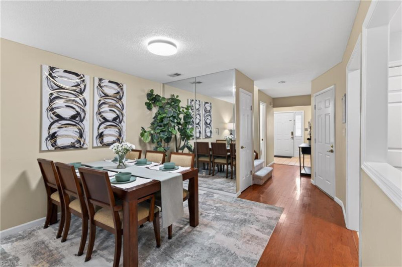 Photo 10 of 46 residential for sale in Portsmouth virginia