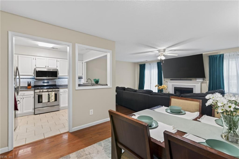 Photo 11 of 46 residential for sale in Portsmouth virginia