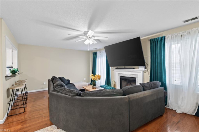 Photo 15 of 46 residential for sale in Portsmouth virginia