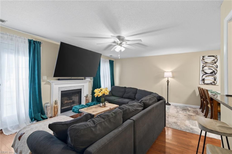 Photo 16 of 46 residential for sale in Portsmouth virginia