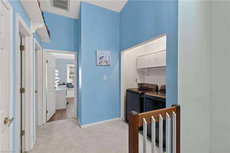 Photo 19 of 46 residential for sale in Portsmouth virginia