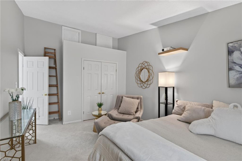 Photo 23 of 46 residential for sale in Portsmouth virginia