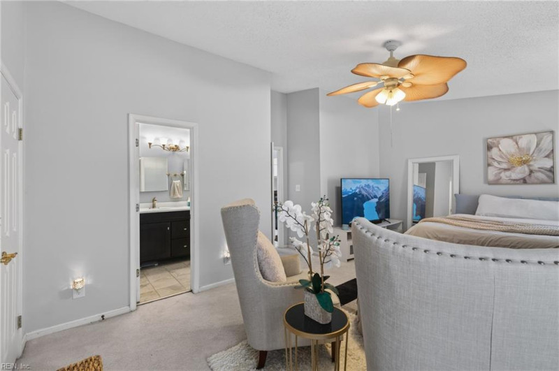 Photo 27 of 46 residential for sale in Portsmouth virginia
