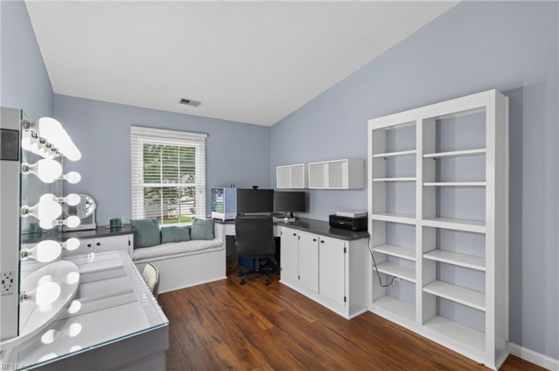 Photo 31 of 46 residential for sale in Portsmouth virginia