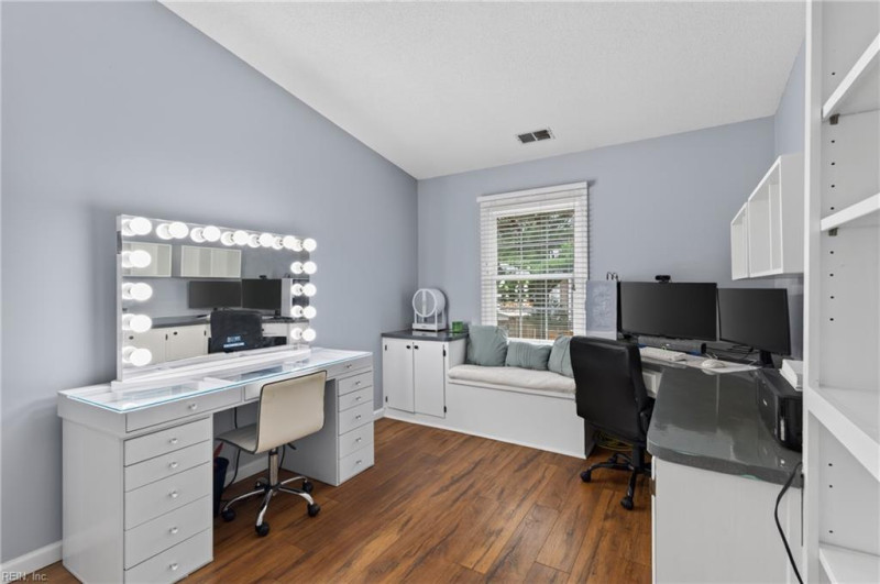 Photo 32 of 46 residential for sale in Portsmouth virginia