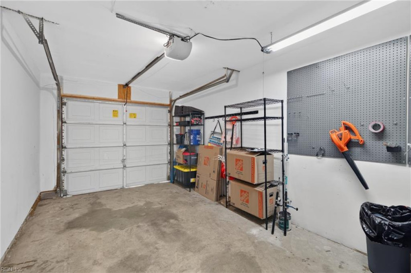Photo 35 of 46 residential for sale in Portsmouth virginia