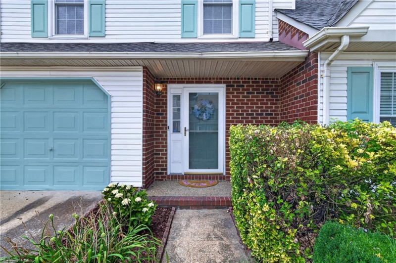 Photo 4 of 46 residential for sale in Portsmouth virginia