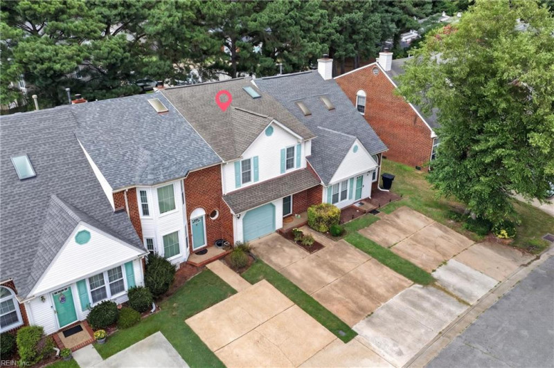 Photo 42 of 46 residential for sale in Portsmouth virginia