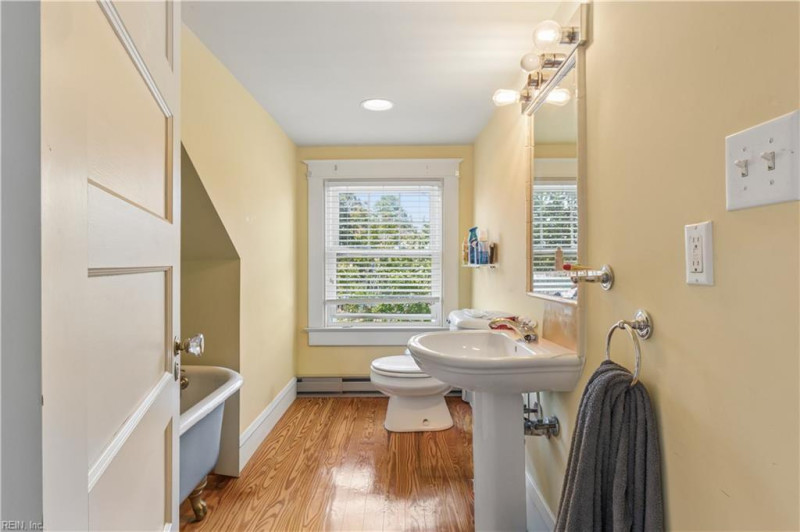 Photo 33 of 45 residential for sale in Hampton virginia Photo 33 of 45 residential for sale in Hampton virginia