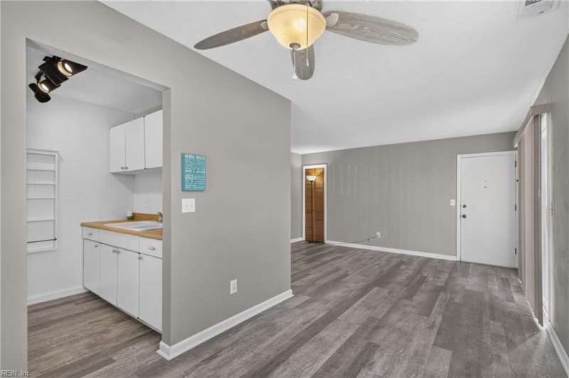Photo 10 of 25 residential for sale in Norfolk virginia