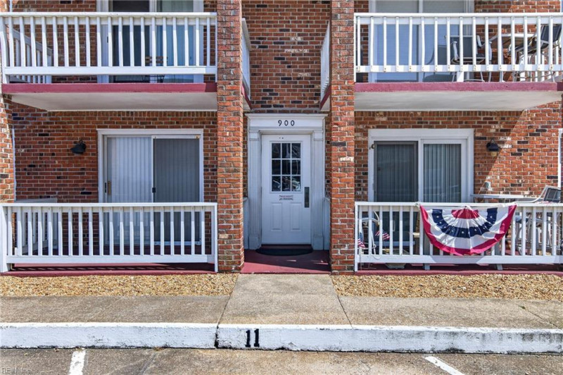 Photo 2 of 25 residential for sale in Norfolk virginia
