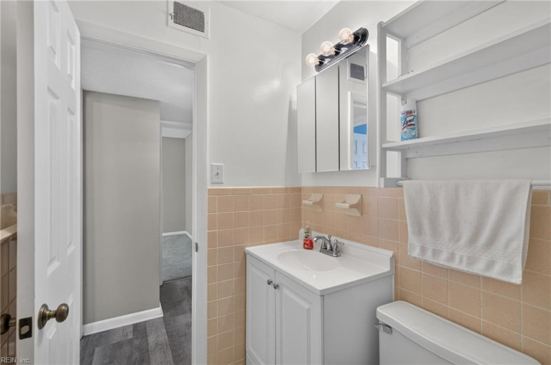Photo 20 of 25 residential for sale in Norfolk virginia