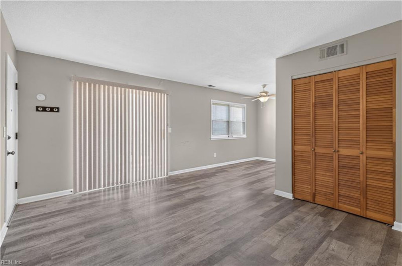 Photo 6 of 25 residential for sale in Norfolk virginia