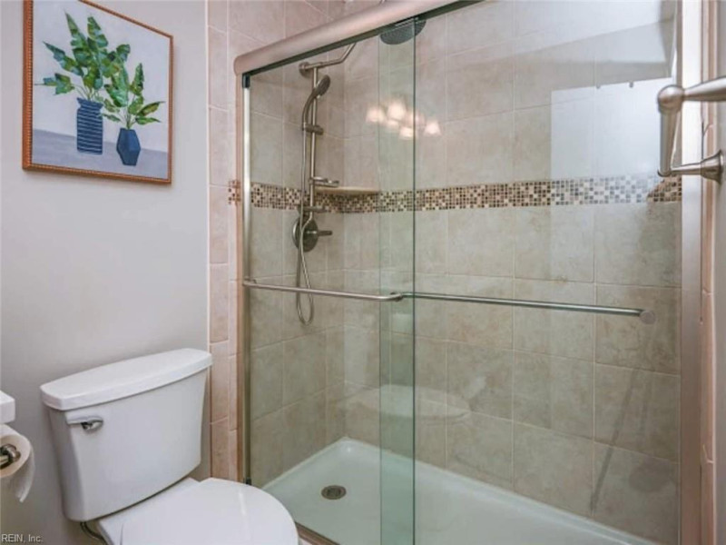 Photo 17 of 26 residential for sale in Virginia Beach virginia