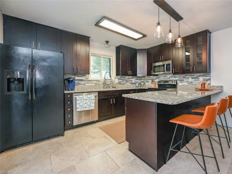 Photo 9 of 26 residential for sale in Virginia Beach virginia