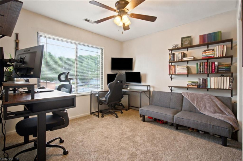 Photo 31 of 37 residential for sale in Suffolk virginia