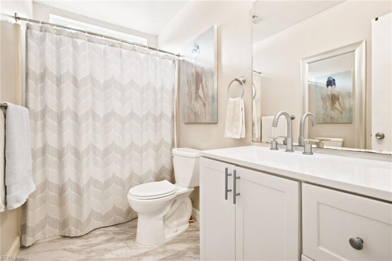 Photo 33 of 37 residential for sale in Suffolk virginia