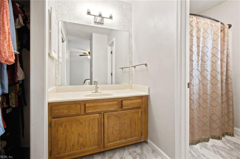 Photo 36 of 37 residential for sale in Suffolk virginia