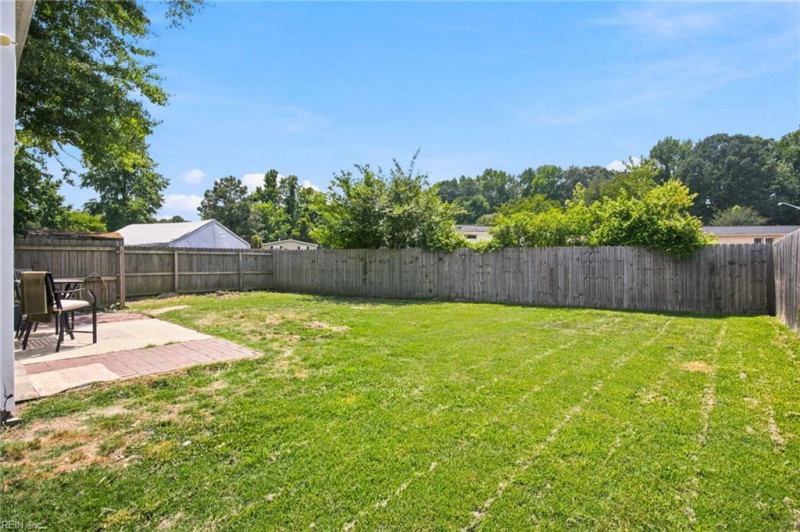 Photo 9 of 37 residential for sale in Suffolk virginia