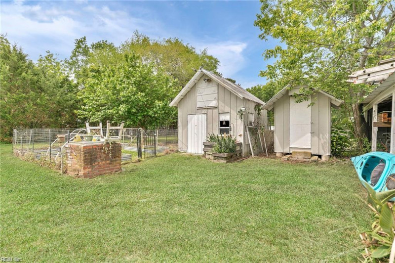Photo 10 of 42 residential for sale in Poquoson virginia Photo 10 of 42 residential for sale in Poquoson virginia