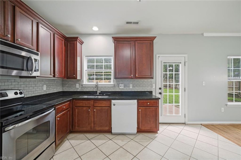 Photo 14 of 39 residential for sale in Suffolk virginia Photo 14 of 39 residential for sale in Suffolk virginia