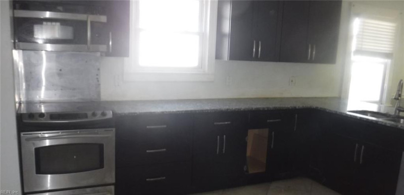 Photo 5 of 13 residential for sale in Norfolk virginia