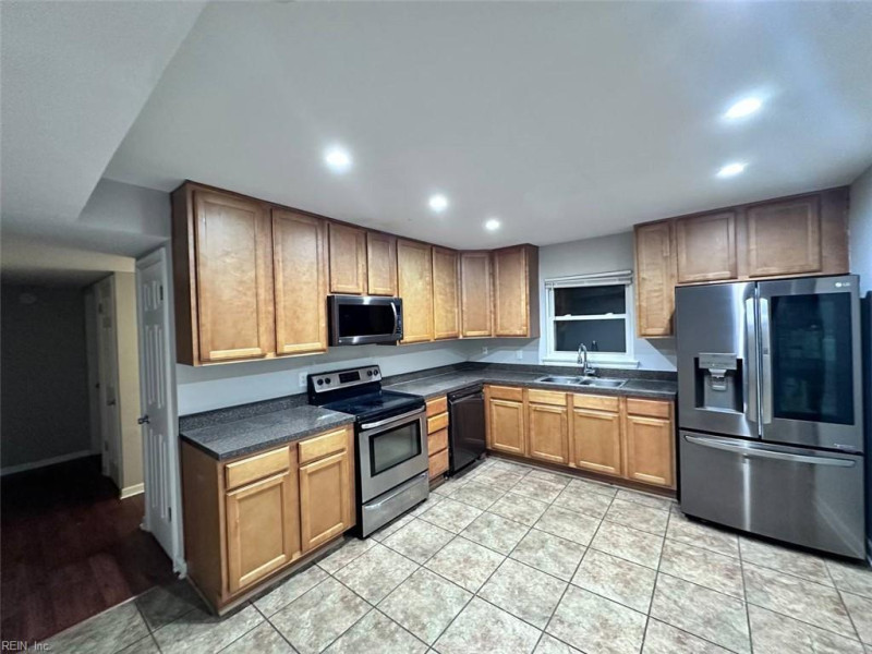 Photo 2 of 15 rental for rent in Norfolk virginia Photo 2 of 15 rental for rent in Norfolk virginia