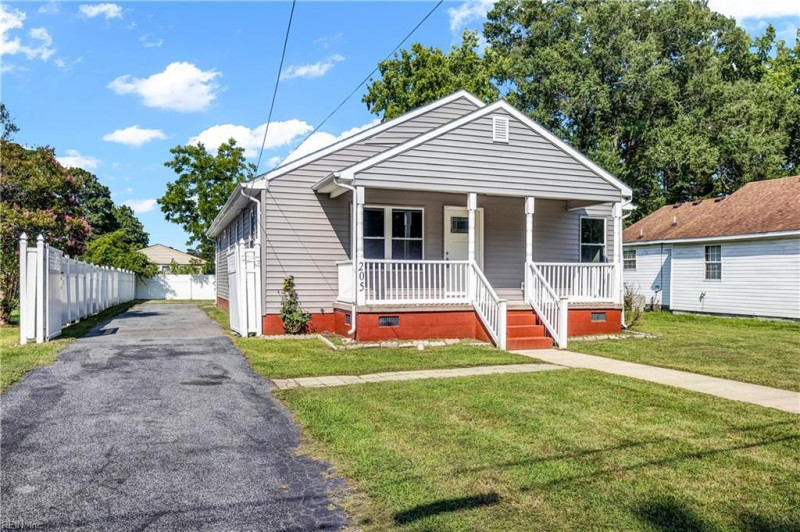 Photo 3 of 25 residential for sale in Franklin virginia Photo 3 of 25 residential for sale in Franklin virginia