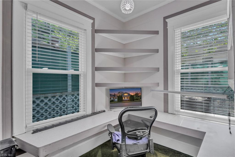 Photo 12 of 50 residential for sale in Suffolk virginia
