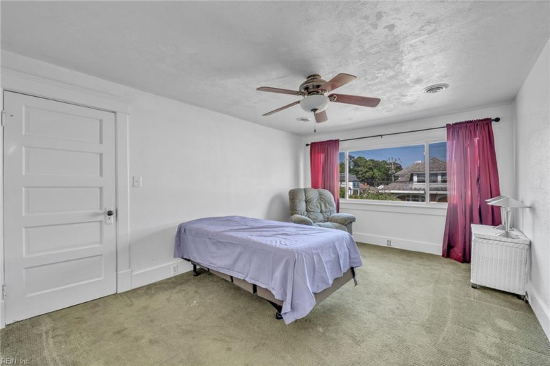 Photo 23 of 50 residential for sale in Suffolk virginia