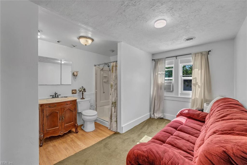 Photo 27 of 50 residential for sale in Suffolk virginia