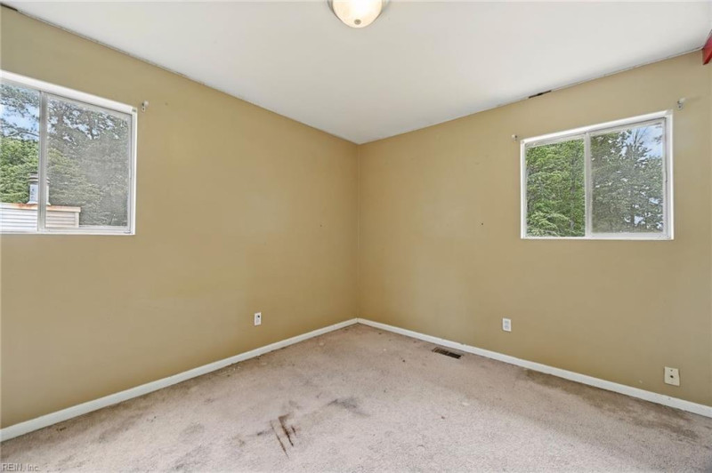 Photo 22 of 34 residential for sale in Newport News virginia