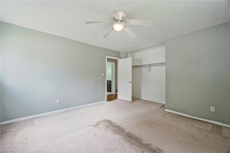Photo 25 of 34 residential for sale in Newport News virginia