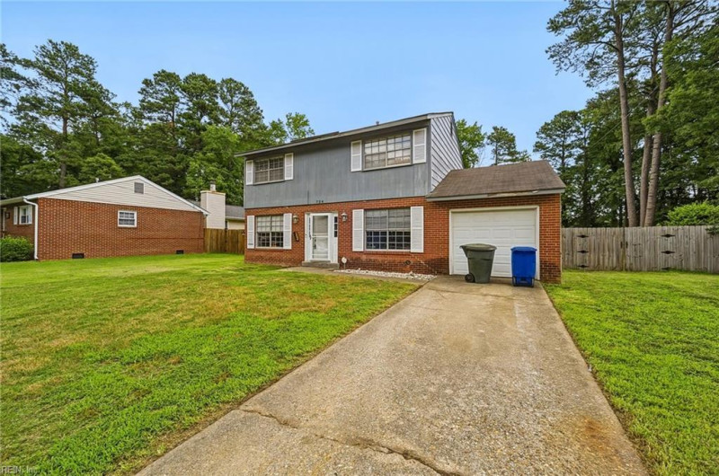 Photo 3 of 34 residential for sale in Newport News virginia