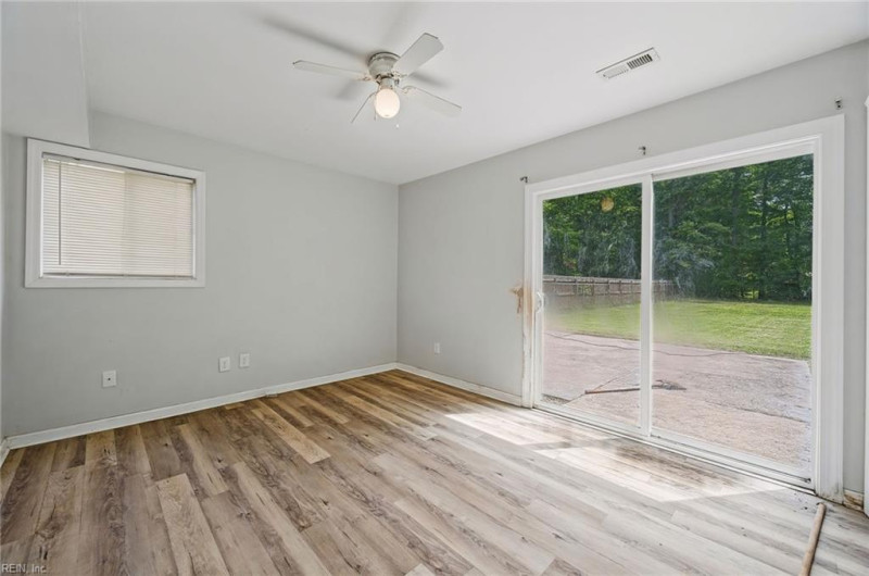 Photo 9 of 34 residential for sale in Newport News virginia