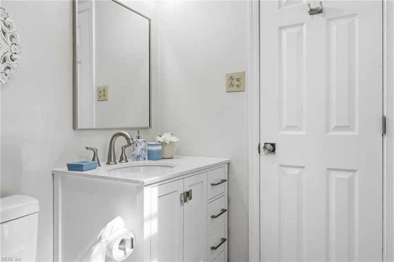 Photo 14 of 31 residential for sale in Chesapeake virginia Photo 14 of 31 residential for sale in Chesapeake virginia
