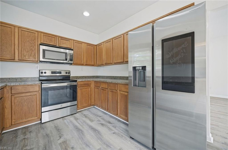 Photo 16 of 40 residential for sale in Newport News virginia