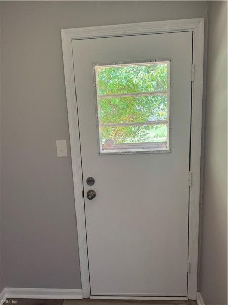 Photo 14 of 32 residential for sale in Virginia Beach virginia