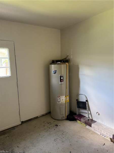 Photo 16 of 32 residential for sale in Virginia Beach virginia