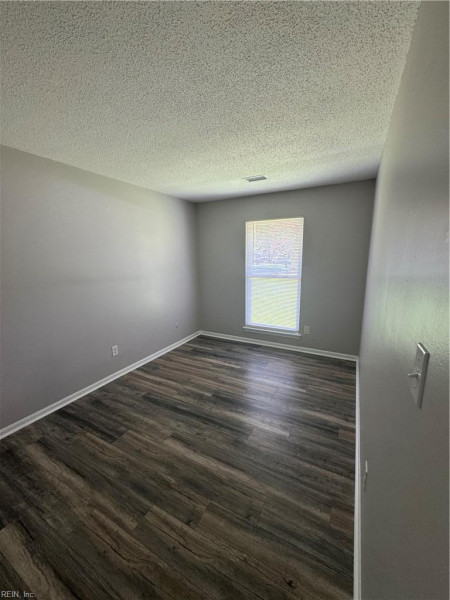 Photo 25 of 32 residential for sale in Virginia Beach virginia
