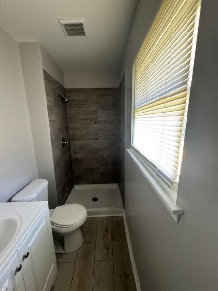 Photo 31 of 32 residential for sale in Virginia Beach virginia