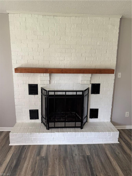 Photo 6 of 32 residential for sale in Virginia Beach virginia