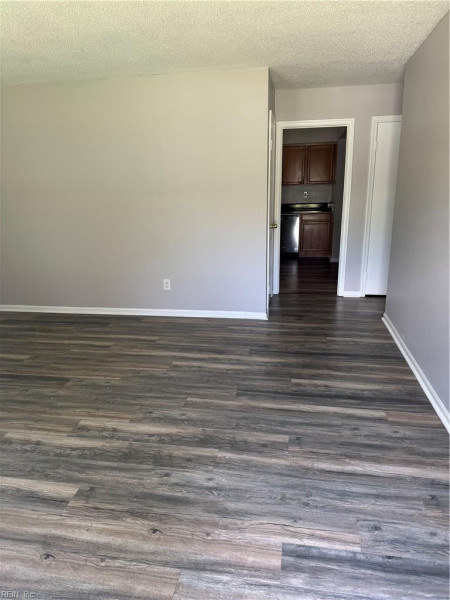 Photo 7 of 32 residential for sale in Virginia Beach virginia