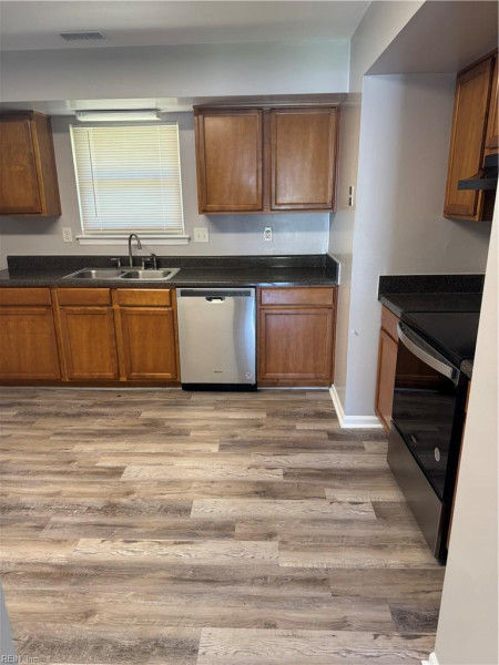 Photo 9 of 32 residential for sale in Virginia Beach virginia