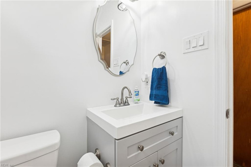 Photo 11 of 27 residential for sale in Newport News virginia