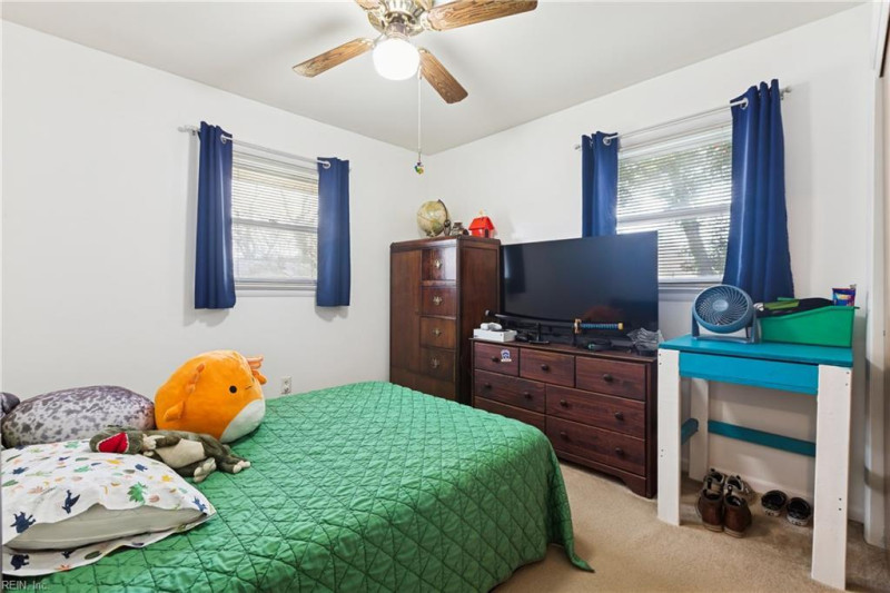 Photo 12 of 27 residential for sale in Newport News virginia