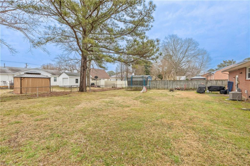 Photo 25 of 27 residential for sale in Newport News virginia